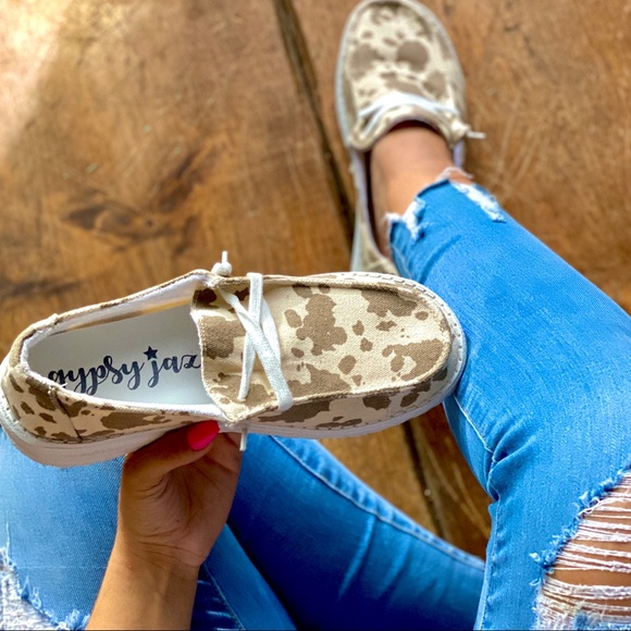 Gypsy Jazz Browncream Cow Print Loafers 